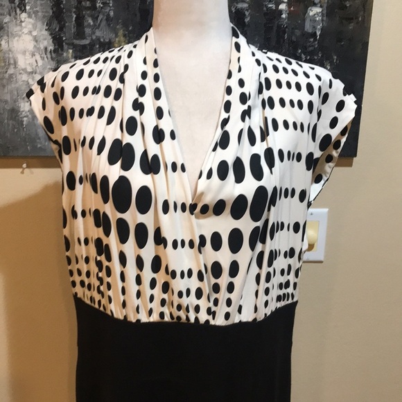 Alfani Black and White Polka Dot Empire Waist Pleated V Neckline Dress-Size 16 - Picture 5 of 10